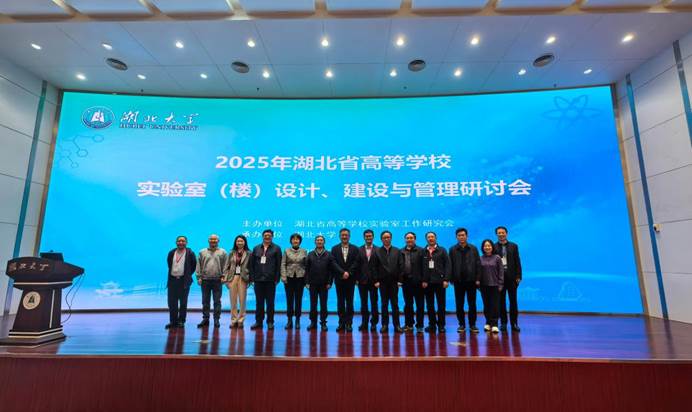 mmexport1761876375424